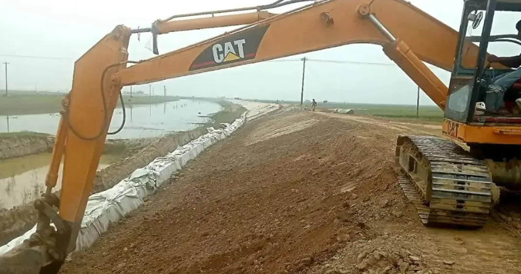 শাল্লায় বাঁধ নির্মাণে আদালতের আদেশ অমান্যের অভিযোগ শাল্লায় বাঁধ নির্মাণে আদালতের আদেশ অমান্যের অভিযোগ