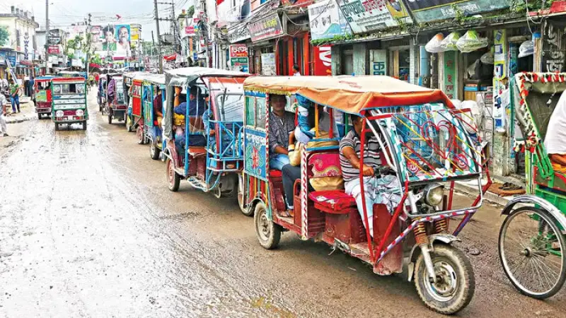 সিলেটে জব্দ টমটম ফেরত, নগরে চলবে না: এসএমপি সিলেটে জব্দ করা টমটম ও ইজিবাইক ফিরিয়ে দিবে পুলিশ