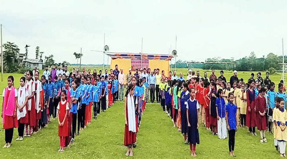 শান্তিগঞ্জে প্রাথমিক বিদ্যালয় গোল্ডকাপ ফুটবল টুর্নামেন্টের উদ্বোধন
