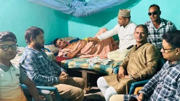 বড়লেখায় আহত শ্রমিকের পাশে নিসচা নেতারা