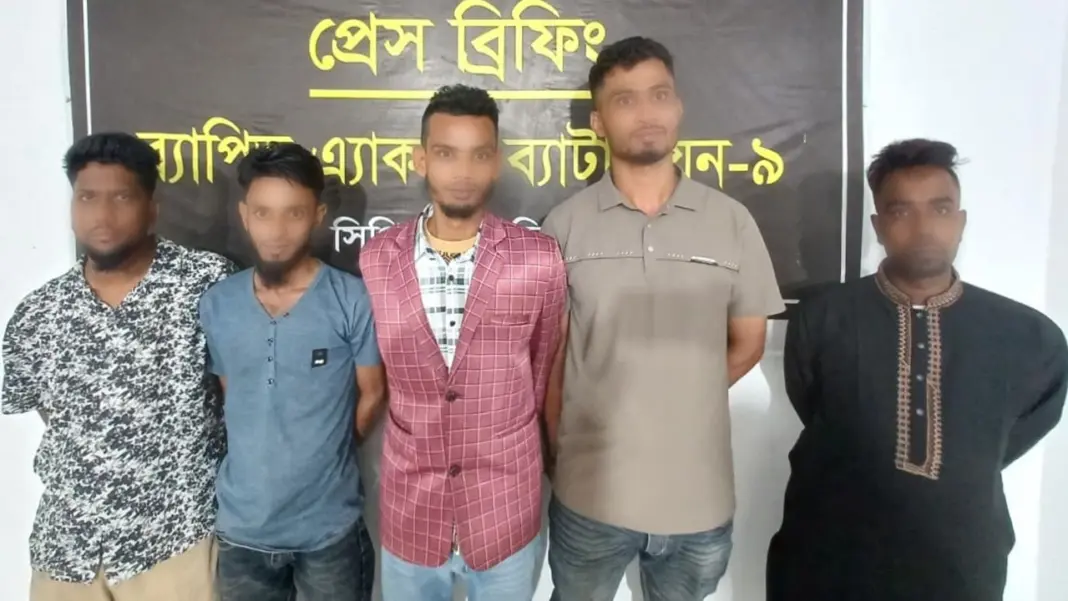 সিলেটে ছিনতাইকারী ও মোবাইল চোর চক্রের ১০ সদস্য গ্রেপ্তার