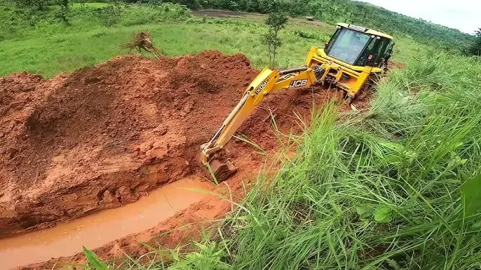 কমলগঞ্জে টিলা-ছড়া কেটে চলছে লুটপাট