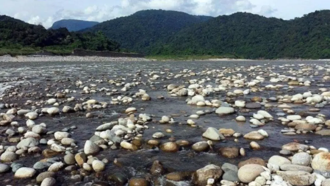 সনাতন পদ্ধতিতে খোলা হবে পাথর কোয়ারি