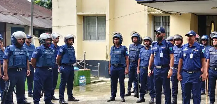 গোয়াইনঘাটে পুলিশের বিশেষ মহড়া, জোরদার অভিযান সিলেটের গোয়াইনঘাট উপজেলায় আইনশৃঙ্খলা পরিস্থিতি নিয়ন্ত্রণ