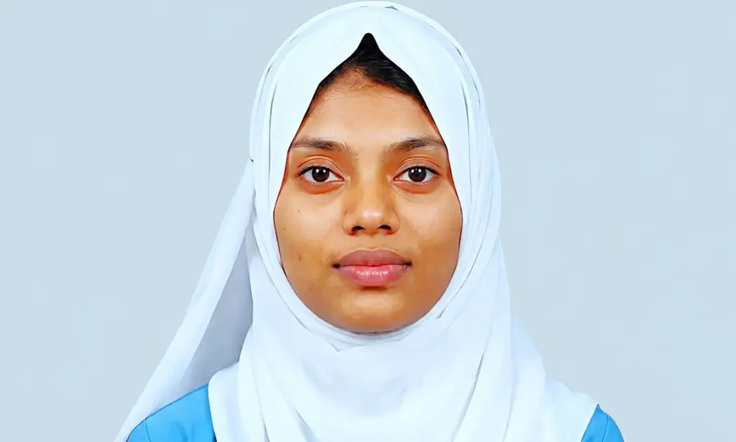 বাবা চা বিক্রি করেন, রুহি পেলেন ৭৫ লাখের বৃত্তি