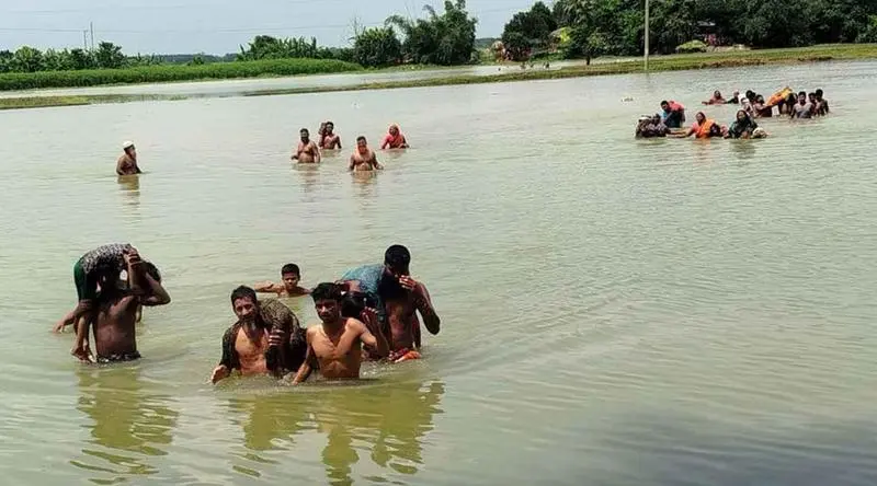 নদীতে গোসলে নেমে চাঁপাইনবাবগঞ্জে ৫ শিশুর মৃত্যু নদীতে গোসলে নেমে চাঁপাইনবাবগঞ্জে ৫ শিশুর মৃত্যু