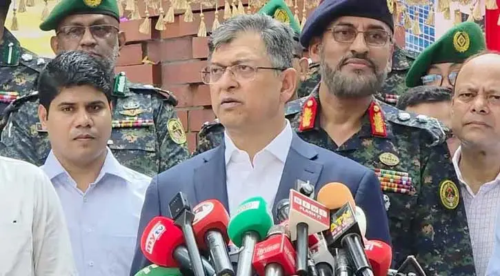 ‘অপারেশন ক্লিন হার্ট’ চালুর পরিকল্পনা নেই: স্বরাষ্ট্রমন্ত্রী ‘অপারেশন ক্লিন হার্ট’ চালুর পরিকল্পনা নেই: স্বরাষ্ট্রমন্ত্রী