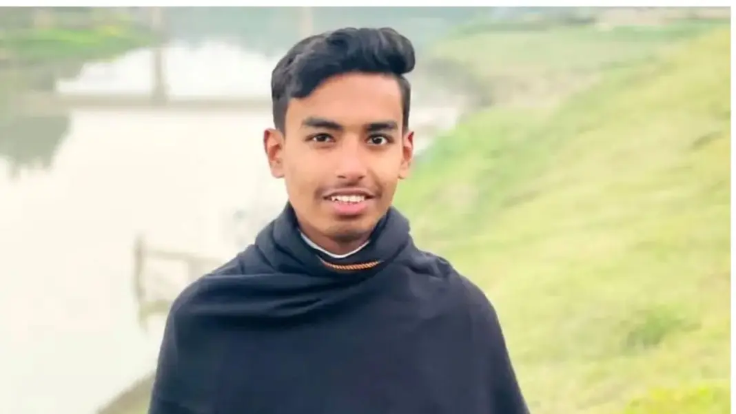 মাহদী হাসানকে বিদেশ যেতে দেওয়া হয়নি বিমানবন্দরে মাহদী হাসানকে বিদেশ যেতে দেওয়া হয়নি বিমানবন্দরে